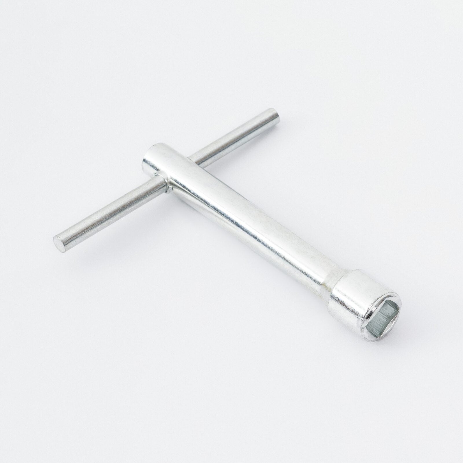 LLAVE PARA TORNILLO DE CUCHILLA